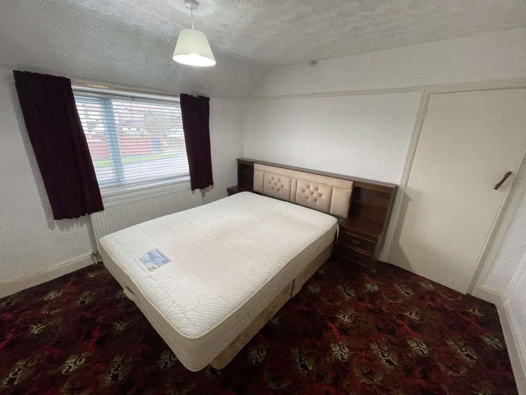 14 Newton Drive East, Blackpool, Lancashire, FY3 8QH