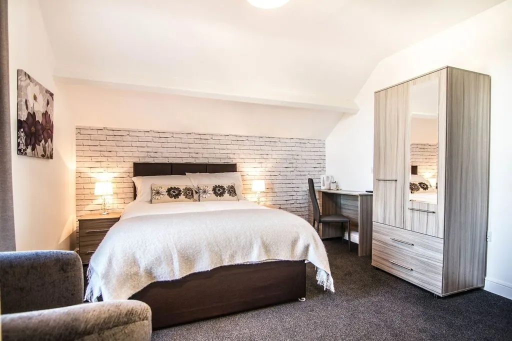 Wheatsheaf, 124 Hindpool Road, Barrow-In-Furness, Cumbria, LA14 1XZ