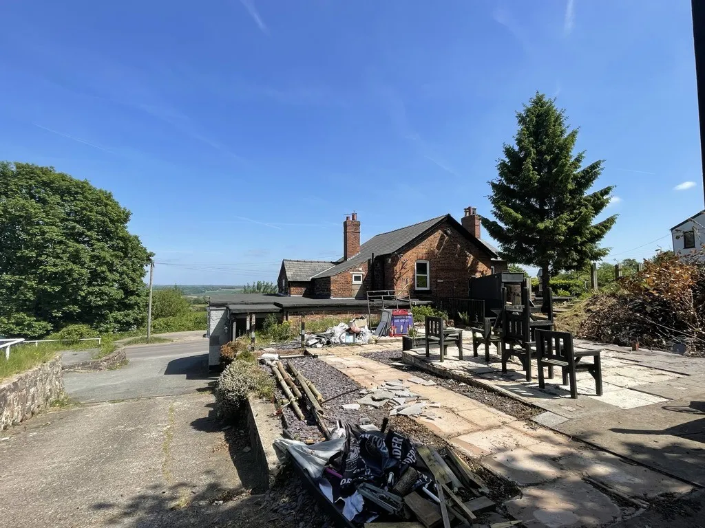 Travellers Rest, Kingsley Road, Frodsham, Cheshire, WA6 6SL