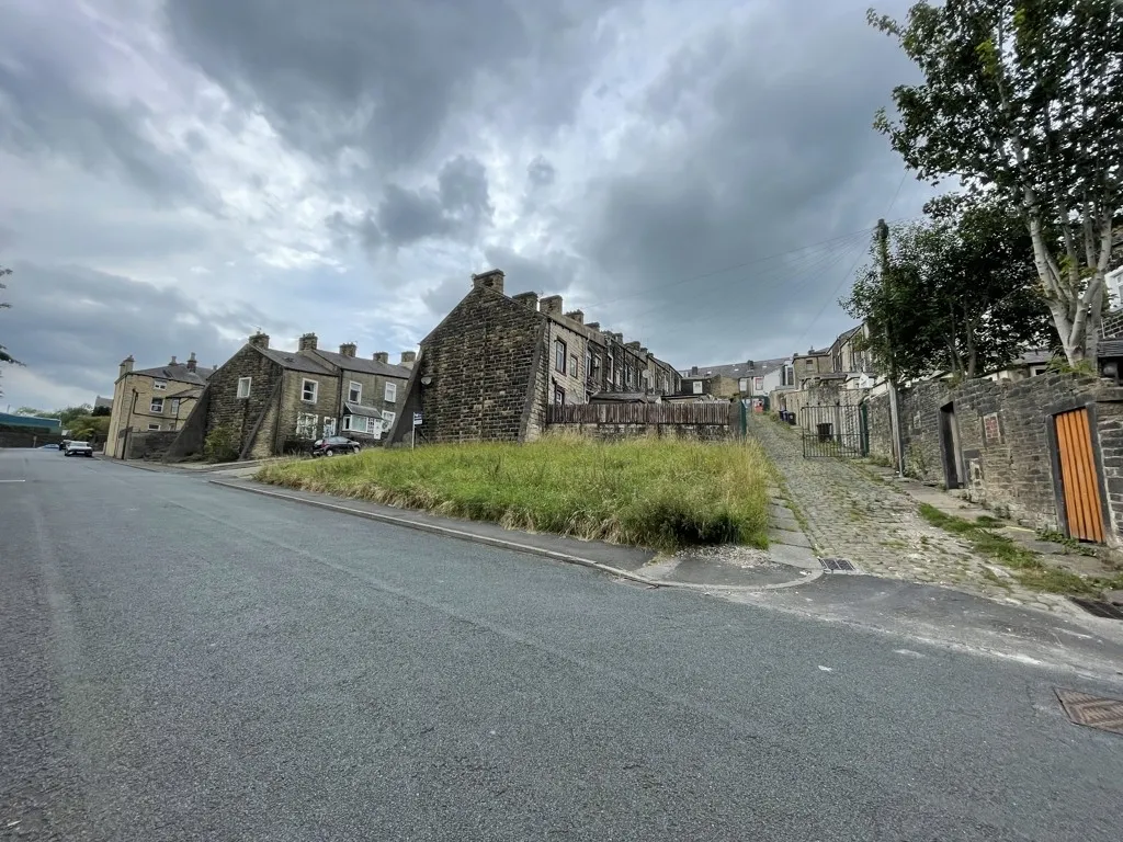 Land Off Crabtree Street, Colne, Lancashire, BB8 0DF