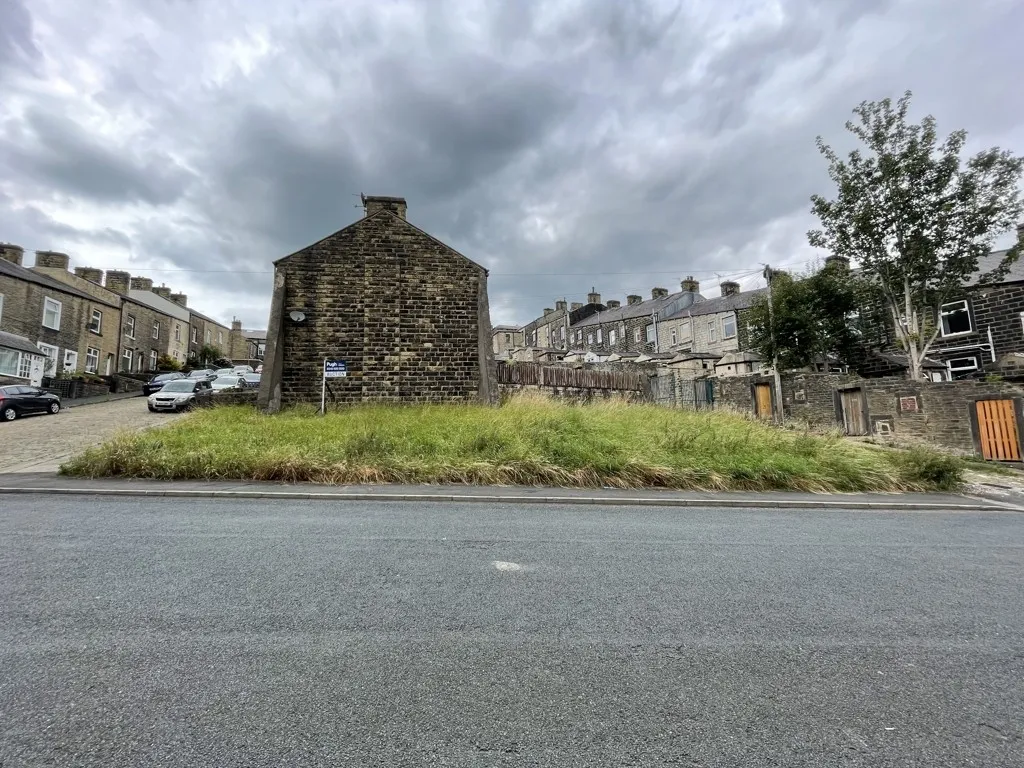 Land Off Crabtree Street, Colne, Lancashire, BB8 0DF