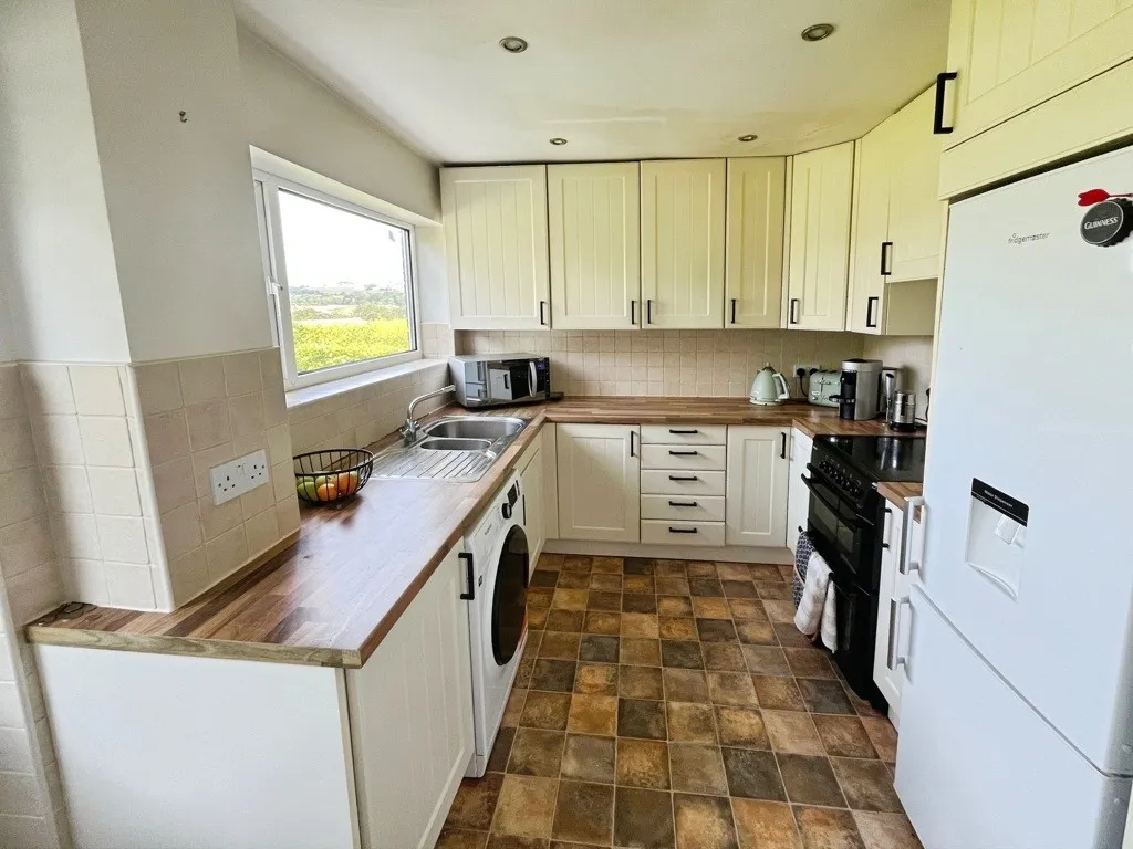 6 Willow Hey, Bromley Cross, Bolton, Lancashire, BL7 9YD