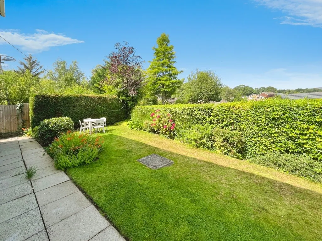 6 Willow Hey, Bromley Cross, Bolton, Lancashire, BL7 9YD