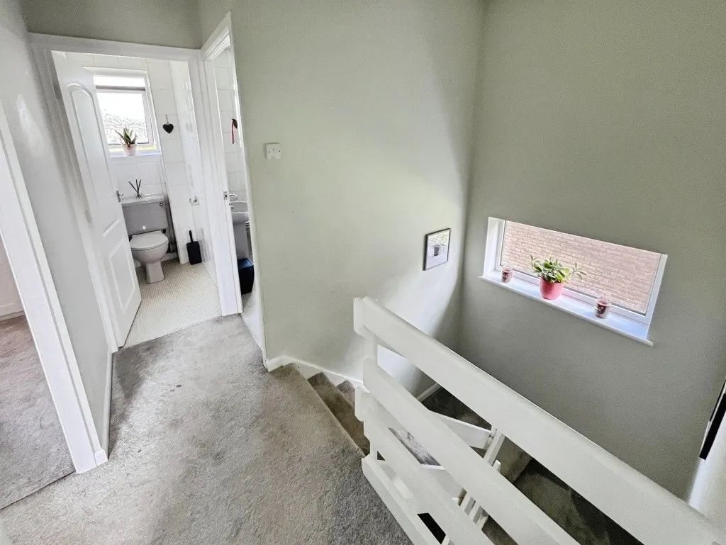 6 Willow Hey, Bromley Cross, Bolton, Lancashire, BL7 9YD