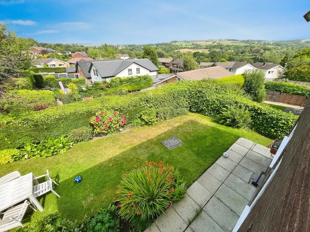 6 Willow Hey, Bromley Cross, Bolton, Lancashire, BL7 9YD