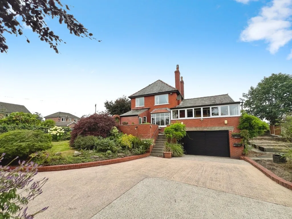 560 Radcliffe Road, Bolton, Lancashire, BL3 1AN