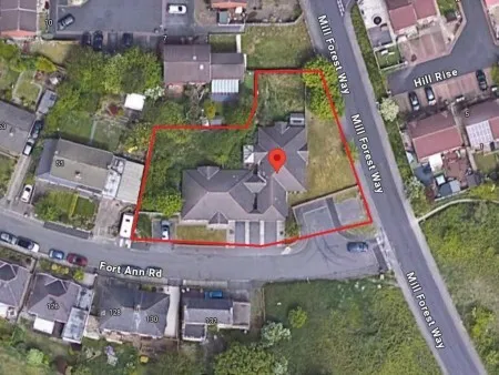 Fernlea, 59 Fort Ann Road, Soothill, Batley, West Yorkshire, WF17 6LS