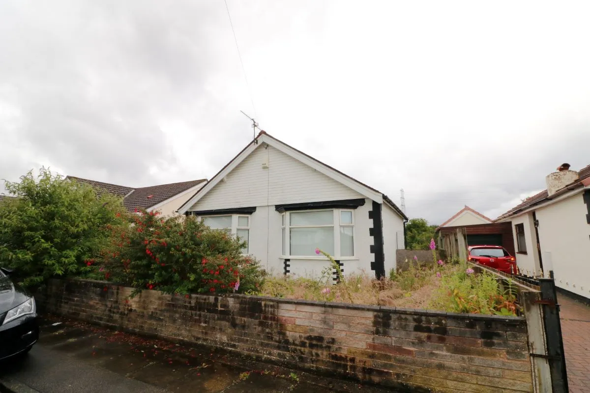 27 The Crescent, Maghull, Liverpool, Merseyside, L31 7BL
