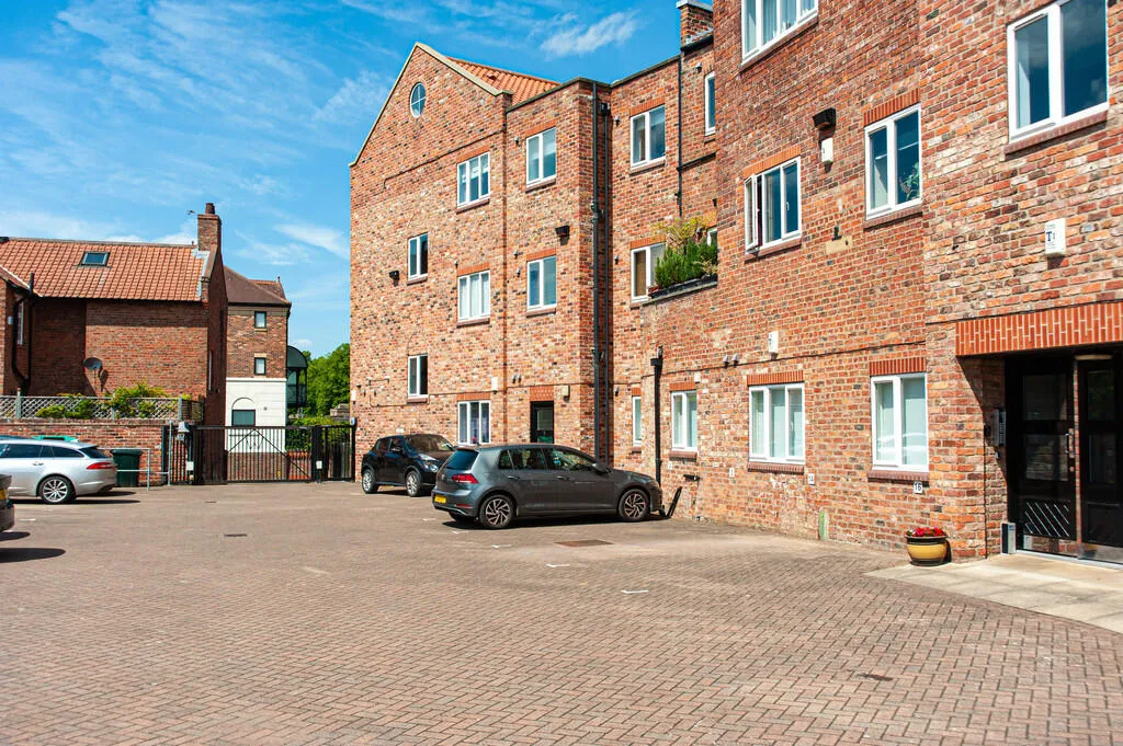 1 bed Apartment