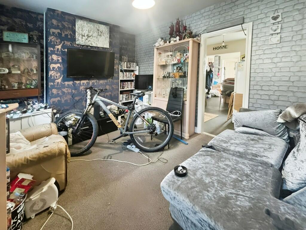 3 bed Terraced