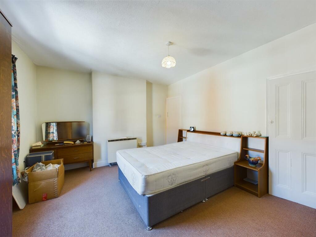 2 bed End of Terrace