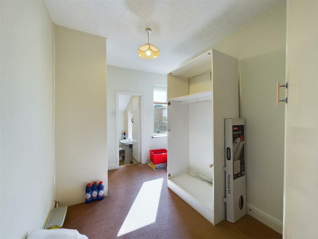 2 bed End of Terrace