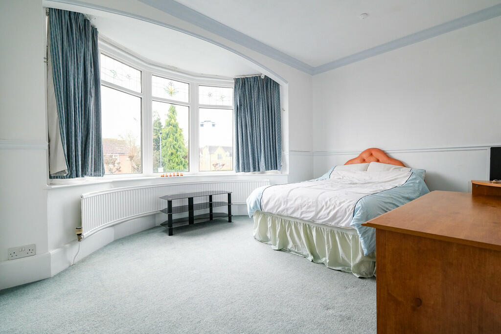 7 bed Detached