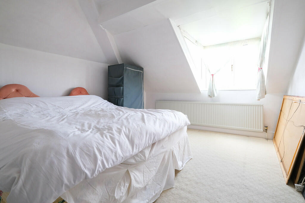7 bed Detached