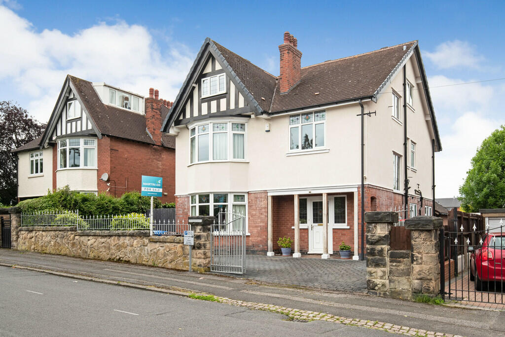 7 bed Detached