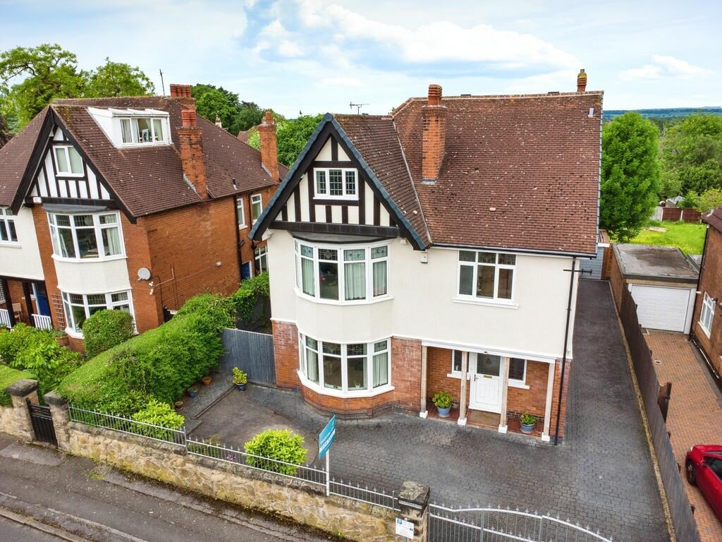 7 bed Detached