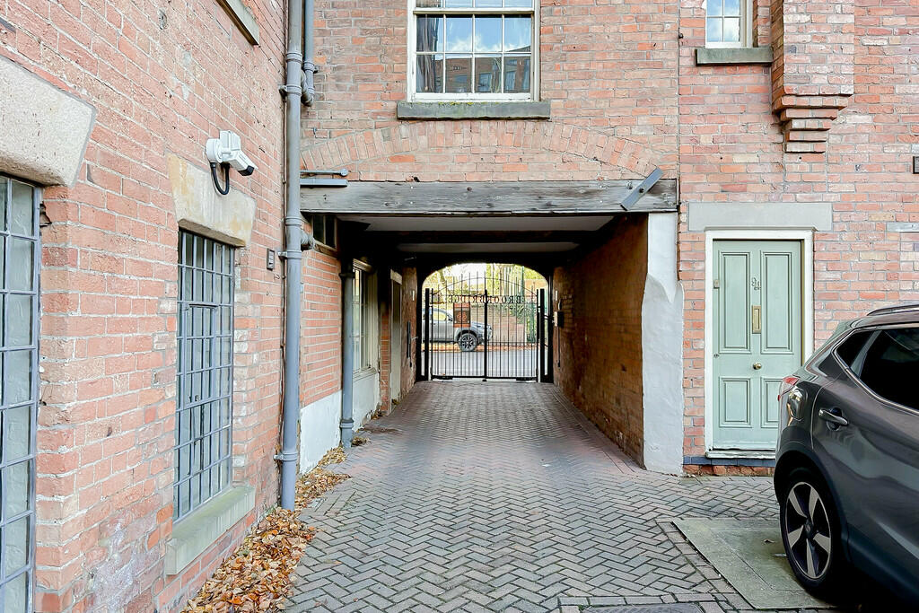 3 bed Terraced