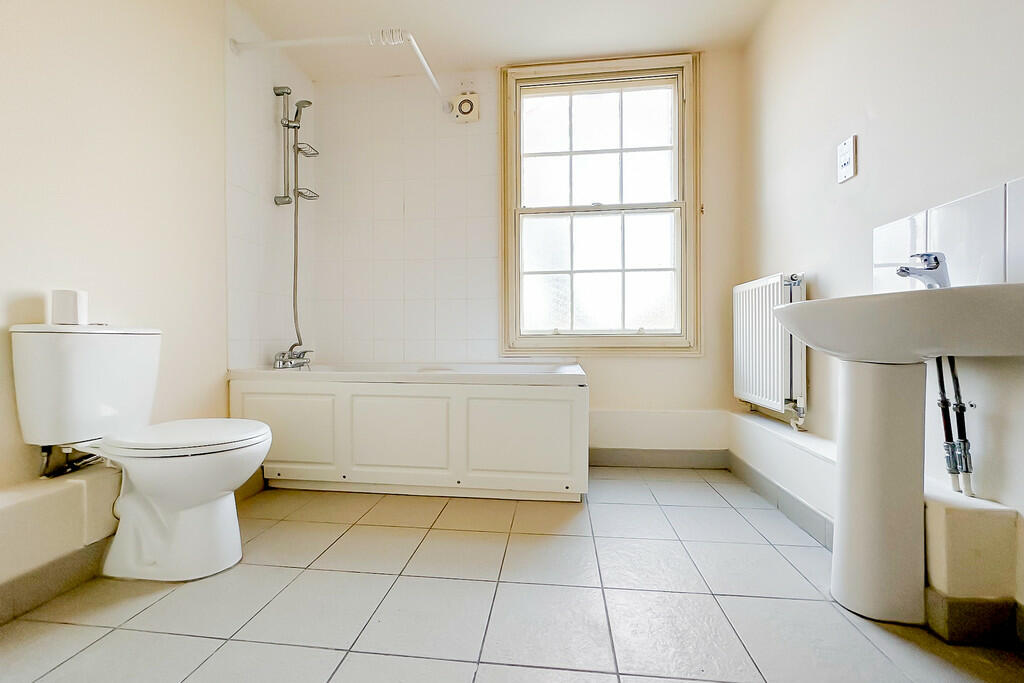 3 bed Terraced