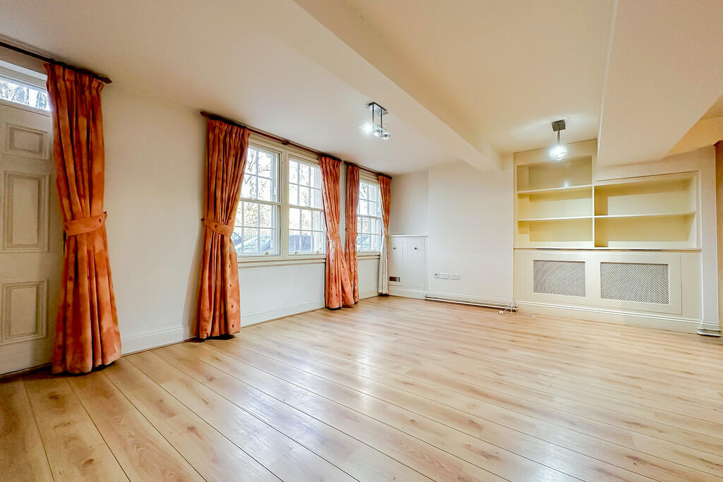 3 bed Terraced