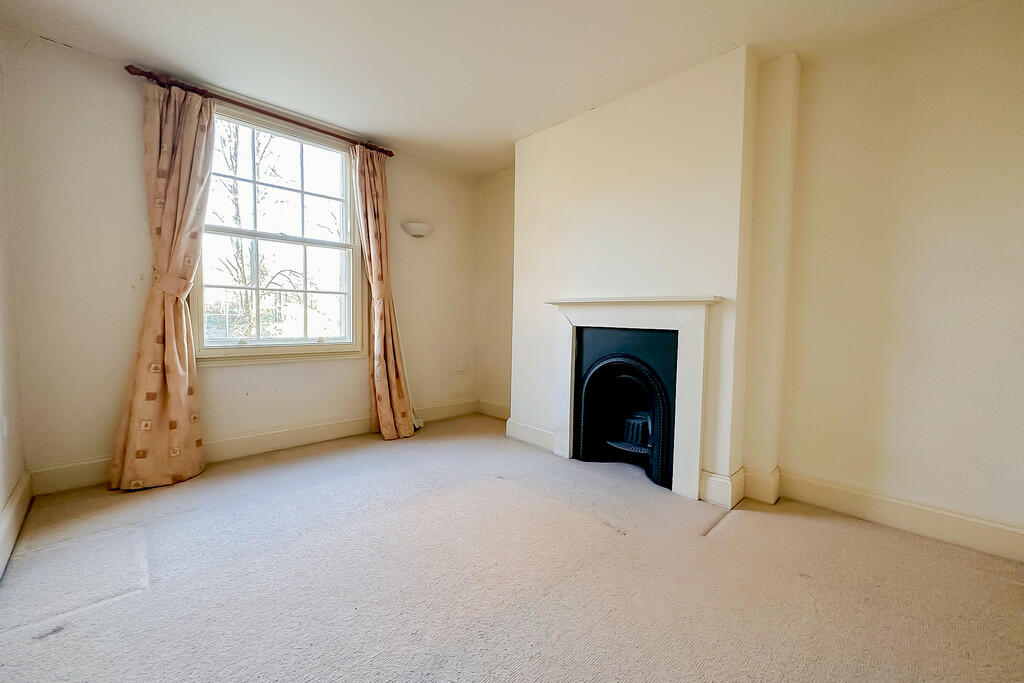 3 bed Terraced