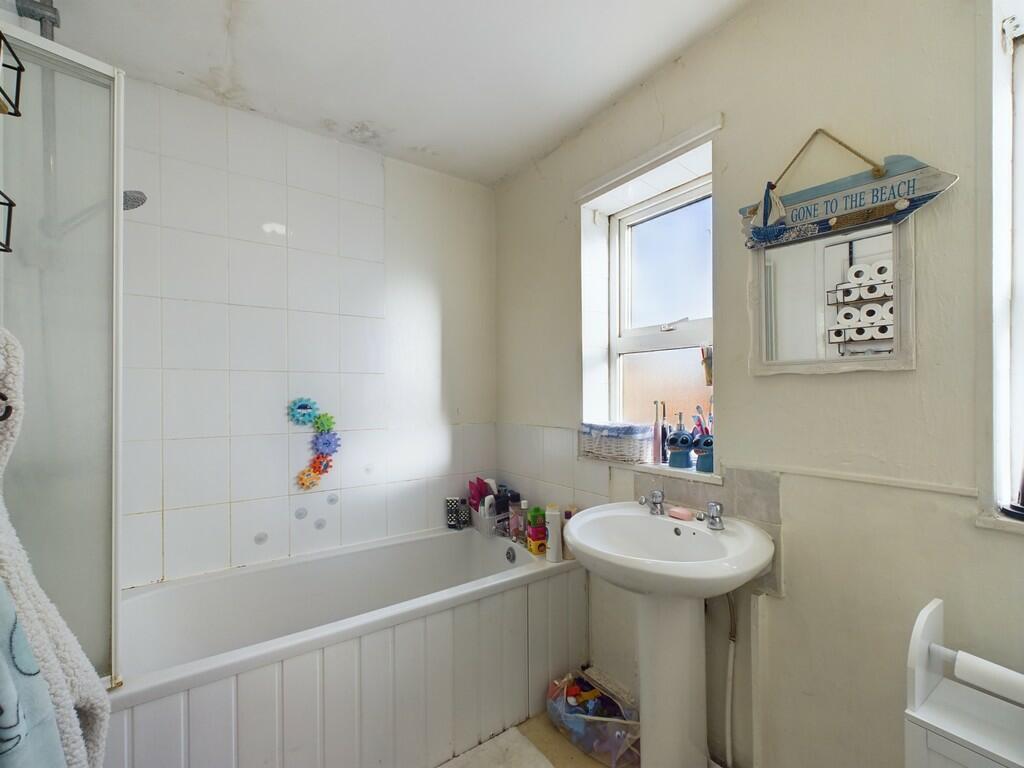 3 bed Semi-Detached