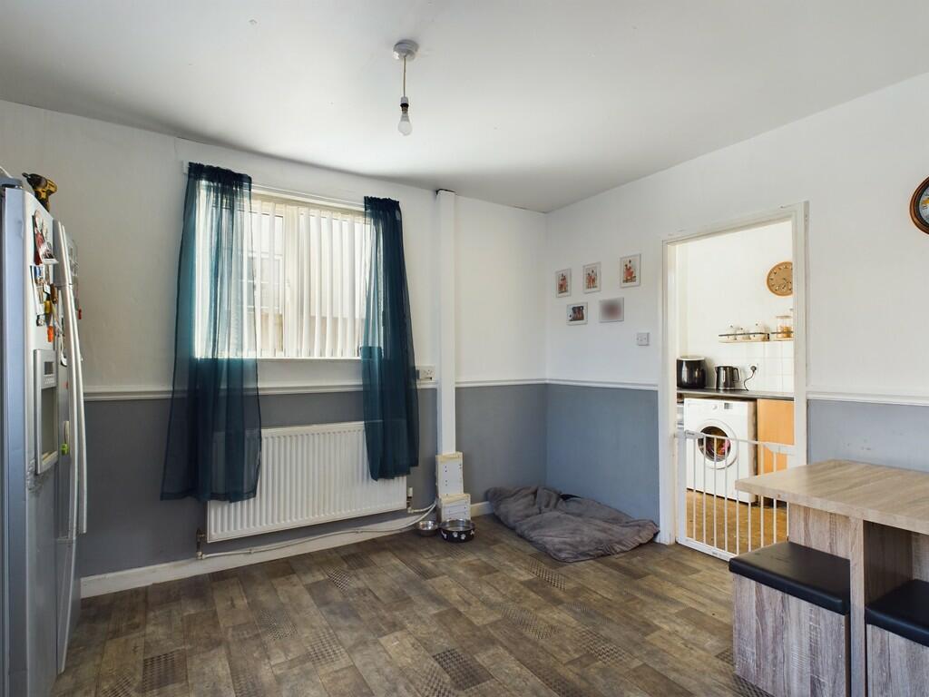 3 bed Semi-Detached