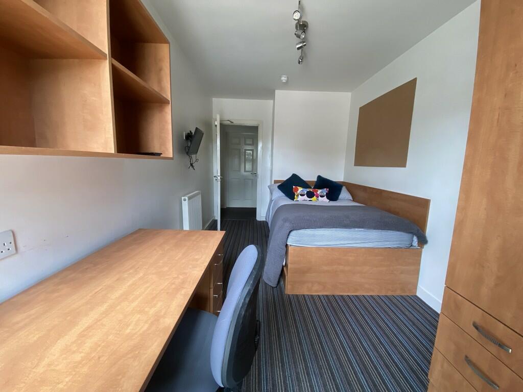 1 bed Apartment