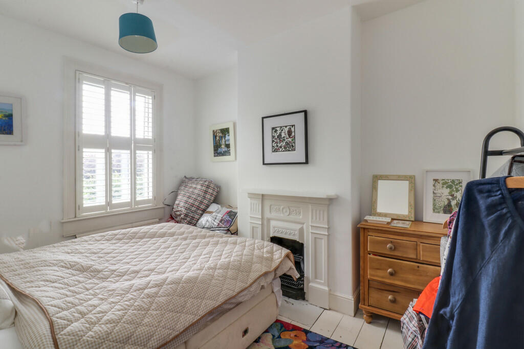 2 bed Character Property