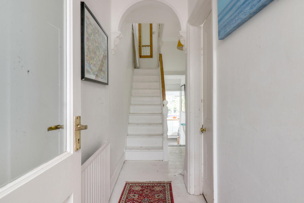 2 bed Character Property