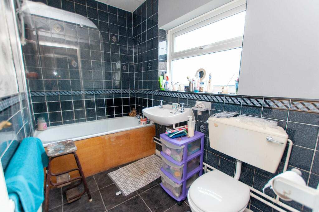 2 bed House