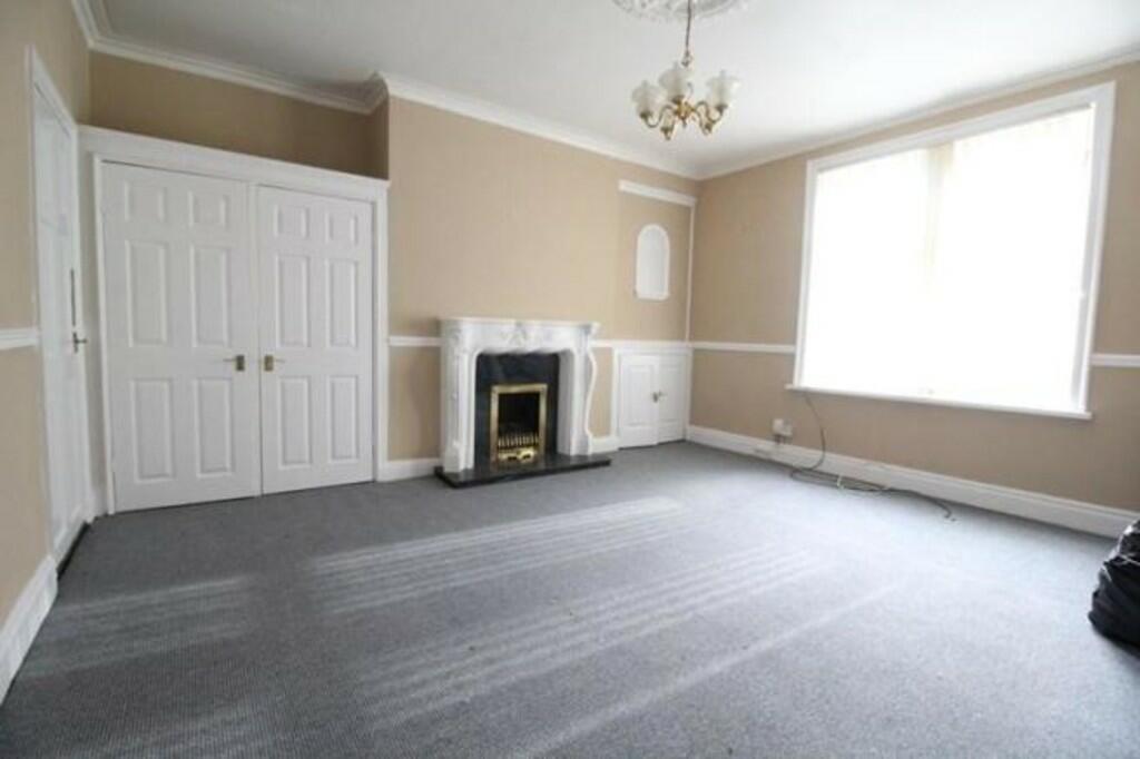 2 bed House