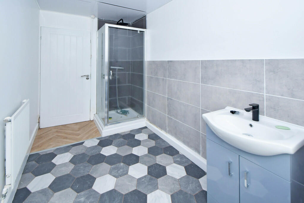 2 bed Apartment