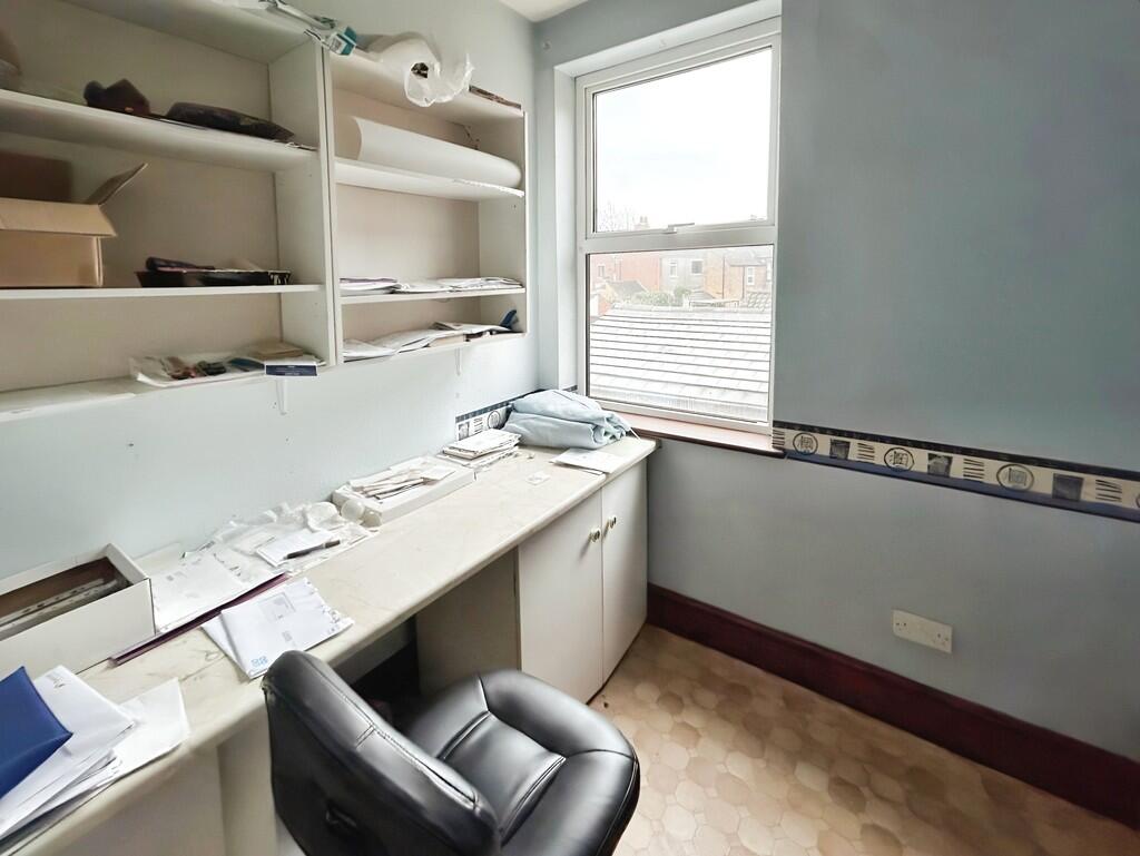 5 bed Terraced