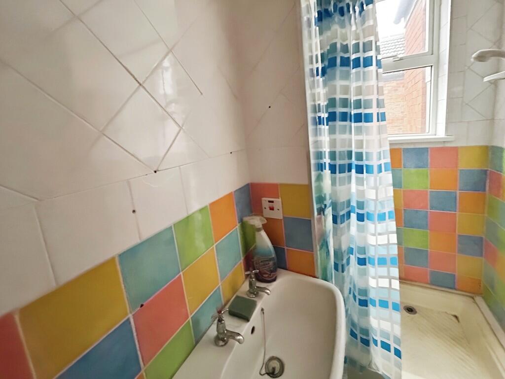 5 bed Terraced