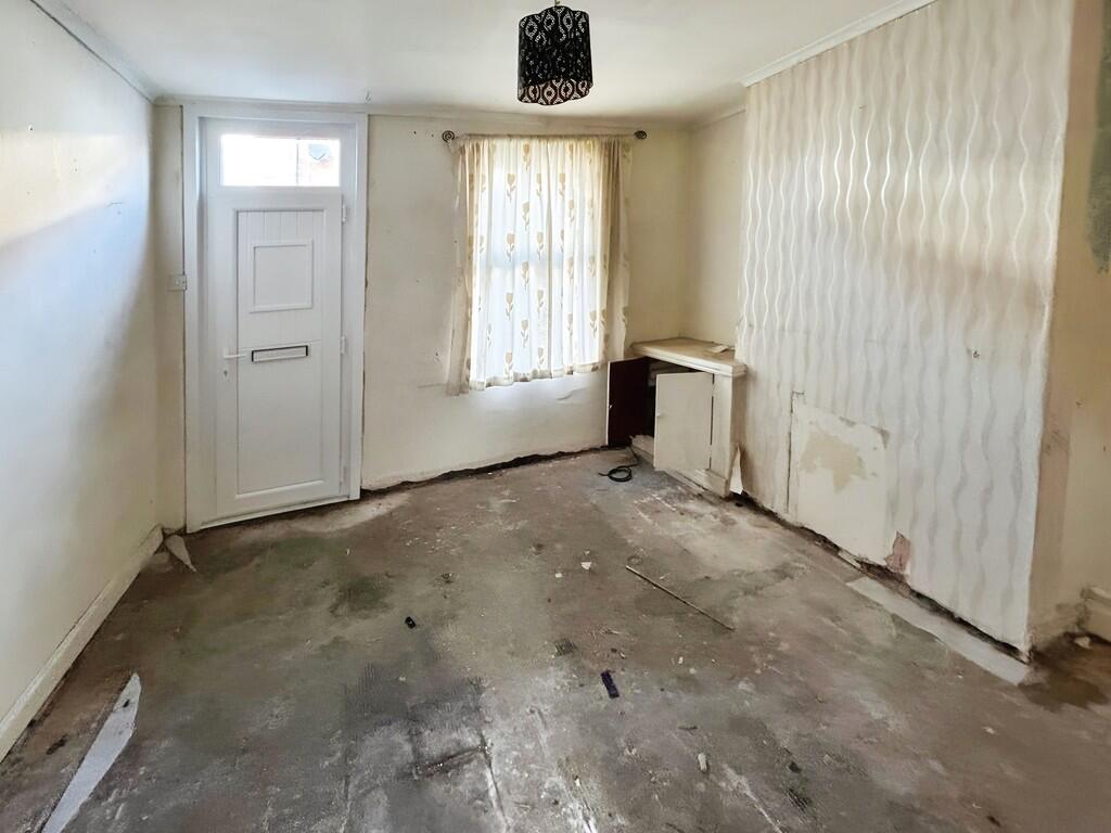 2 bed Terraced