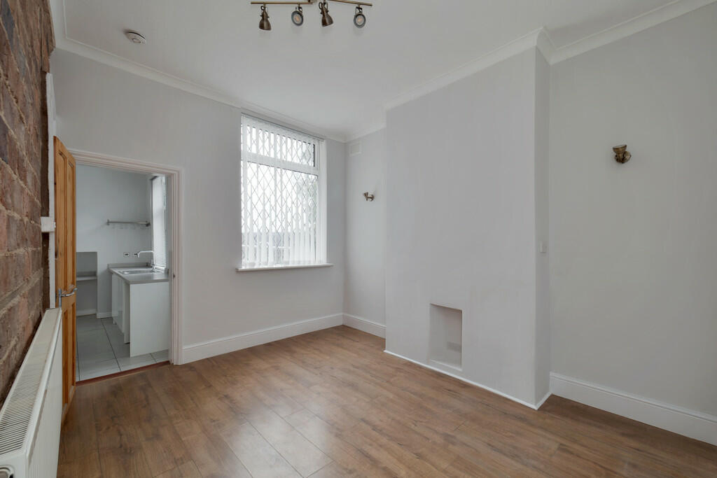 2 bed End of Terrace