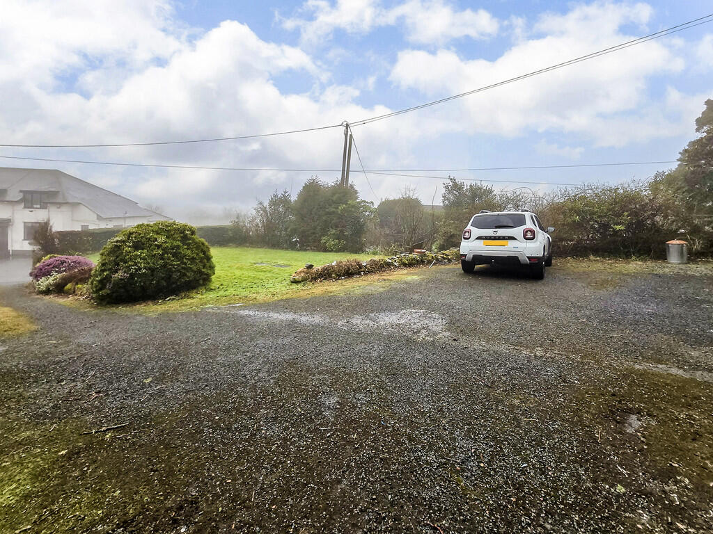 4 bed Detached