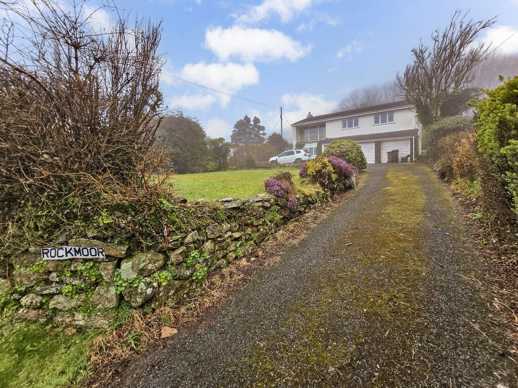 4 bed Detached