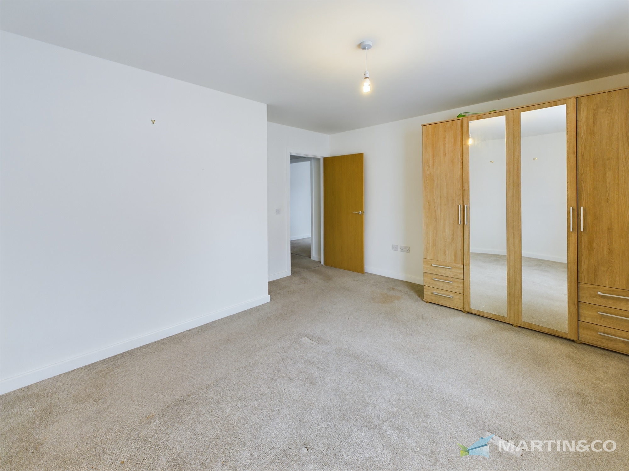 4 bed Terraced