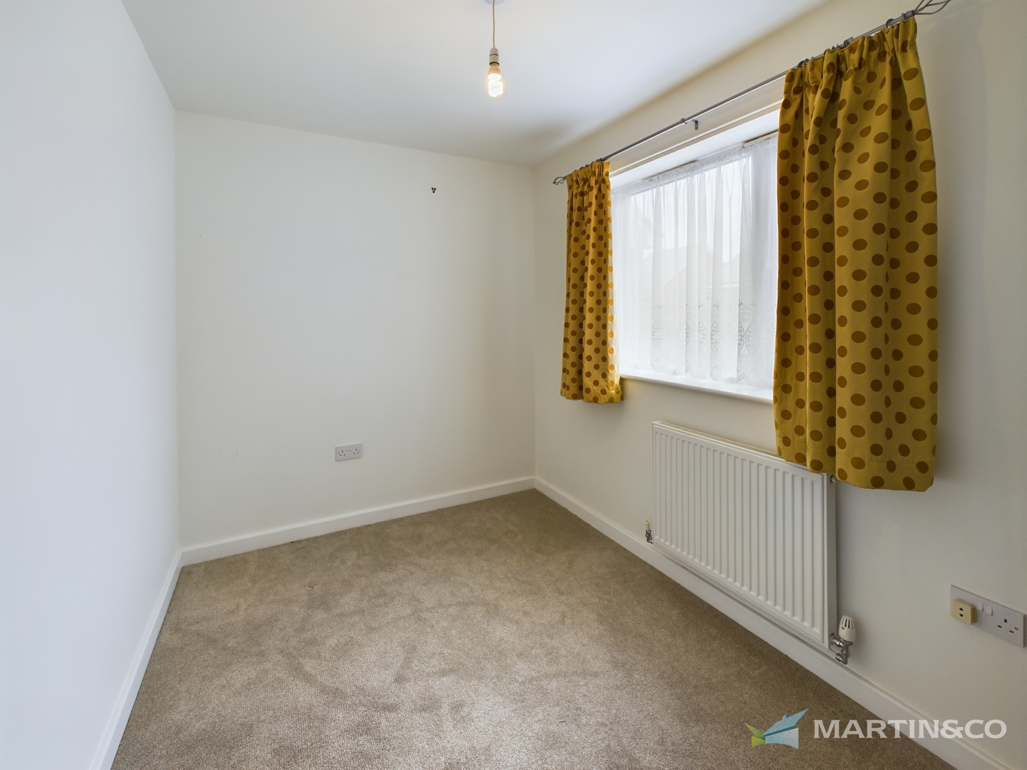 4 bed Terraced