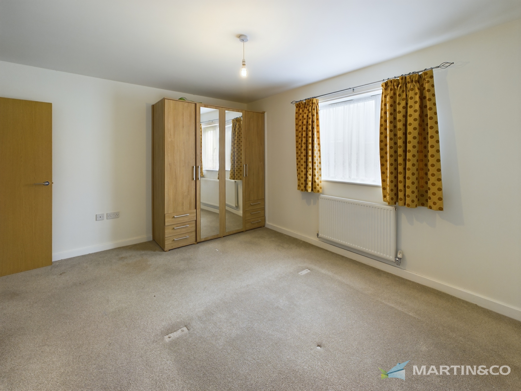 4 bed Terraced