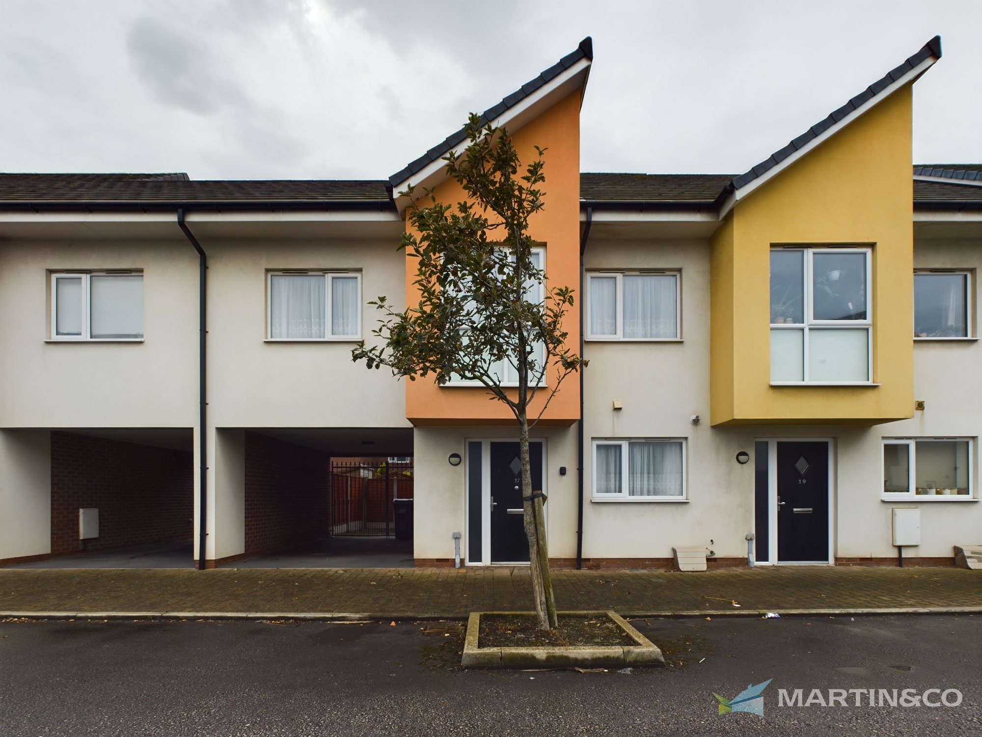 4 bed Terraced