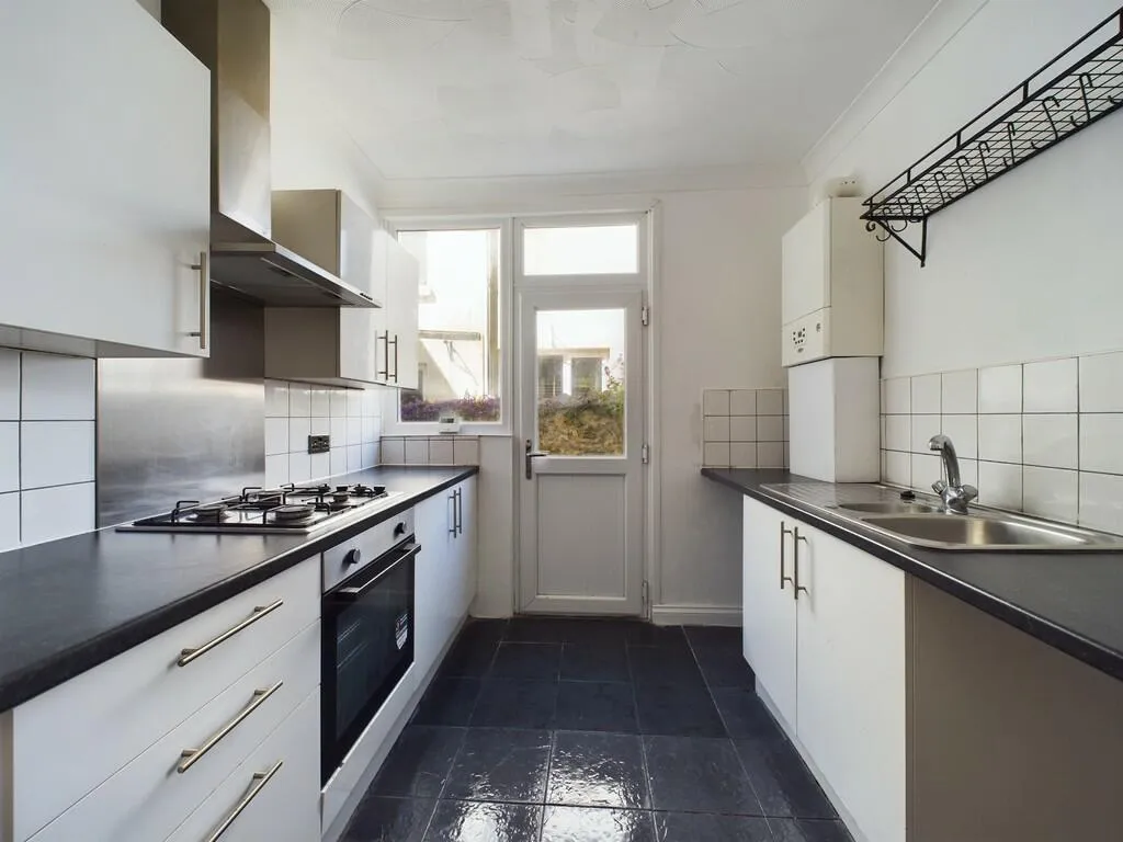 2 bed Ground Flat