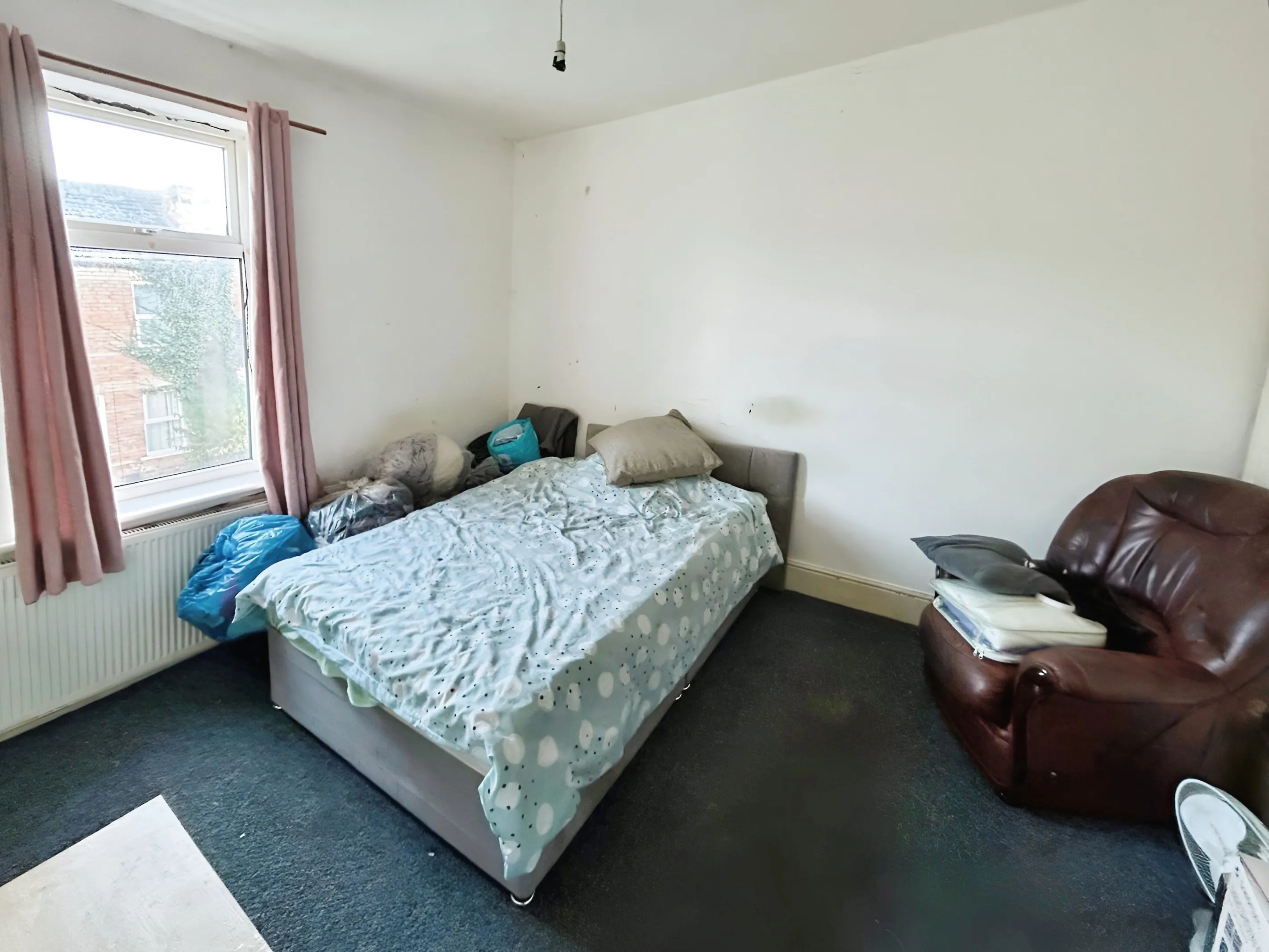 2 bed Terraced
