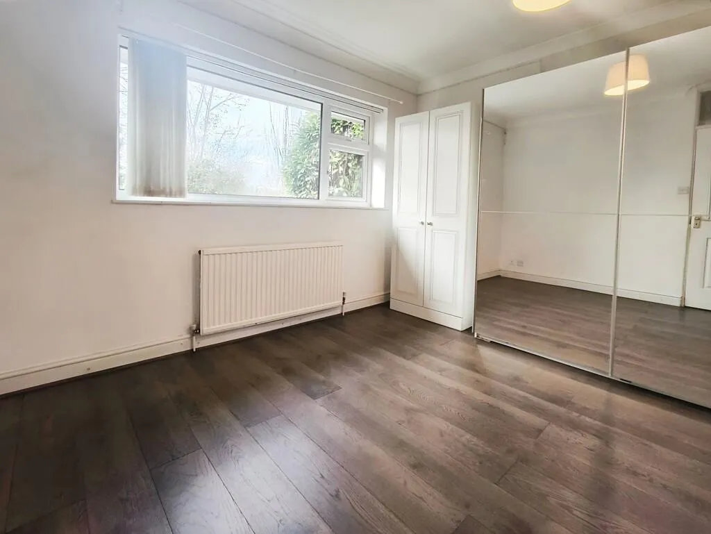 4 bed Bungalow