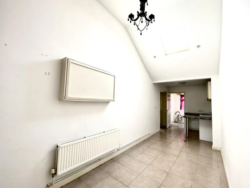 4 bed Bungalow