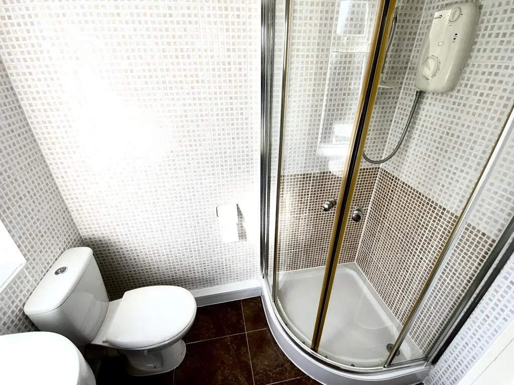 4 bed Bungalow