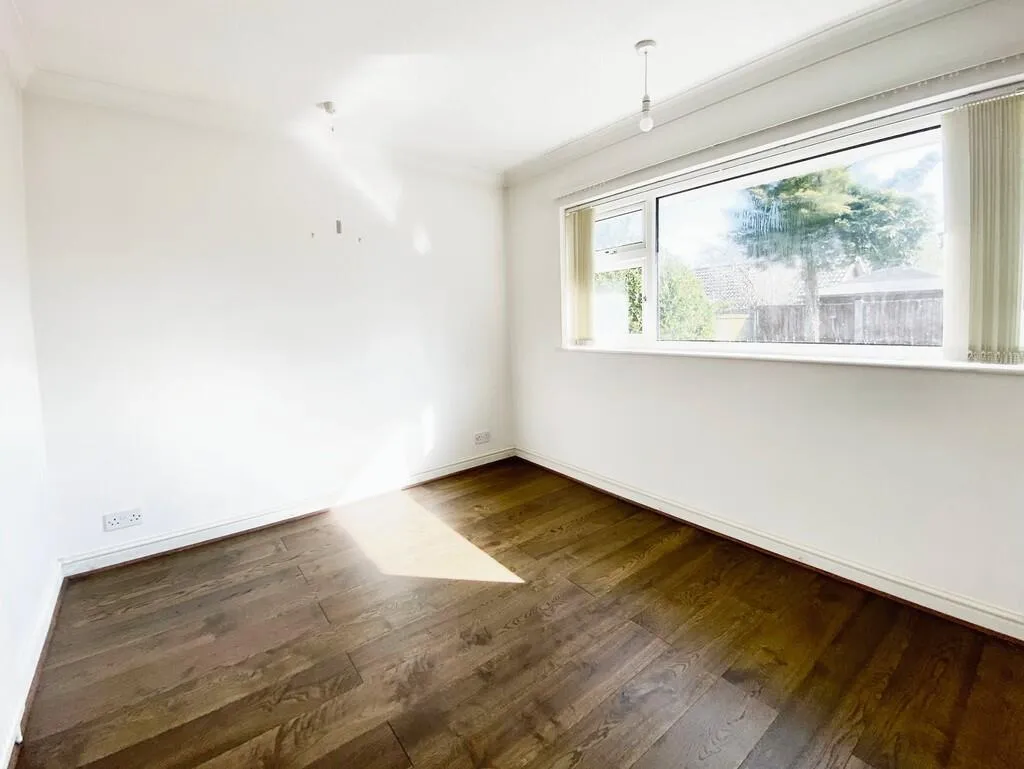 4 bed Bungalow