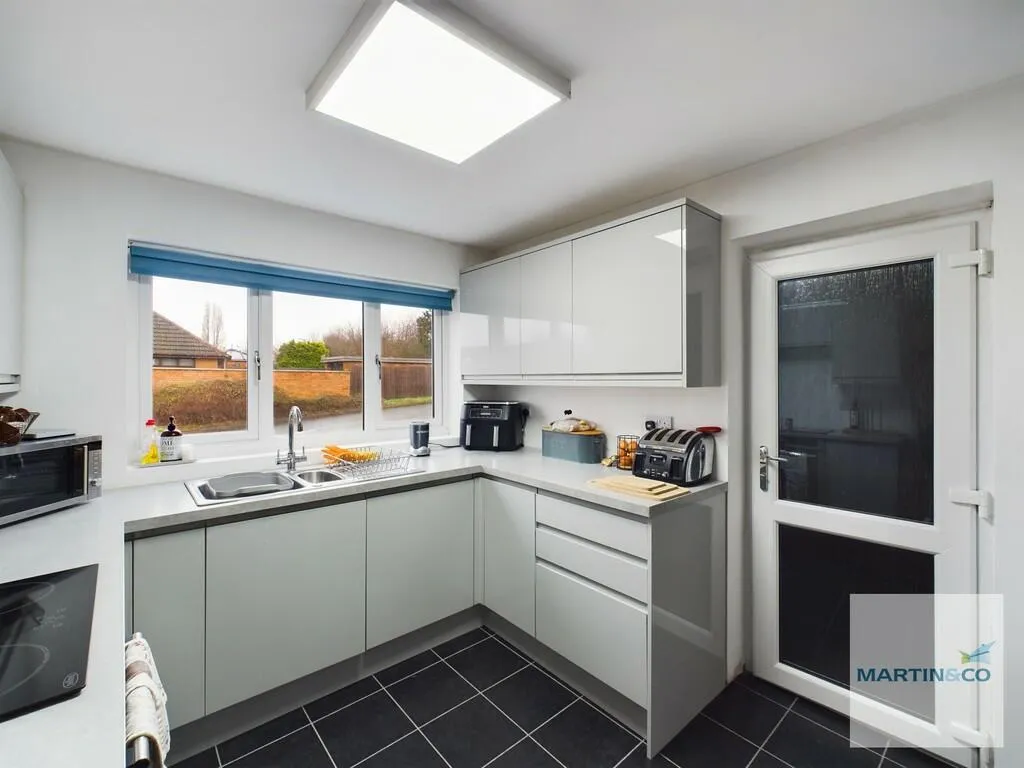 3 bed Semi-Detached