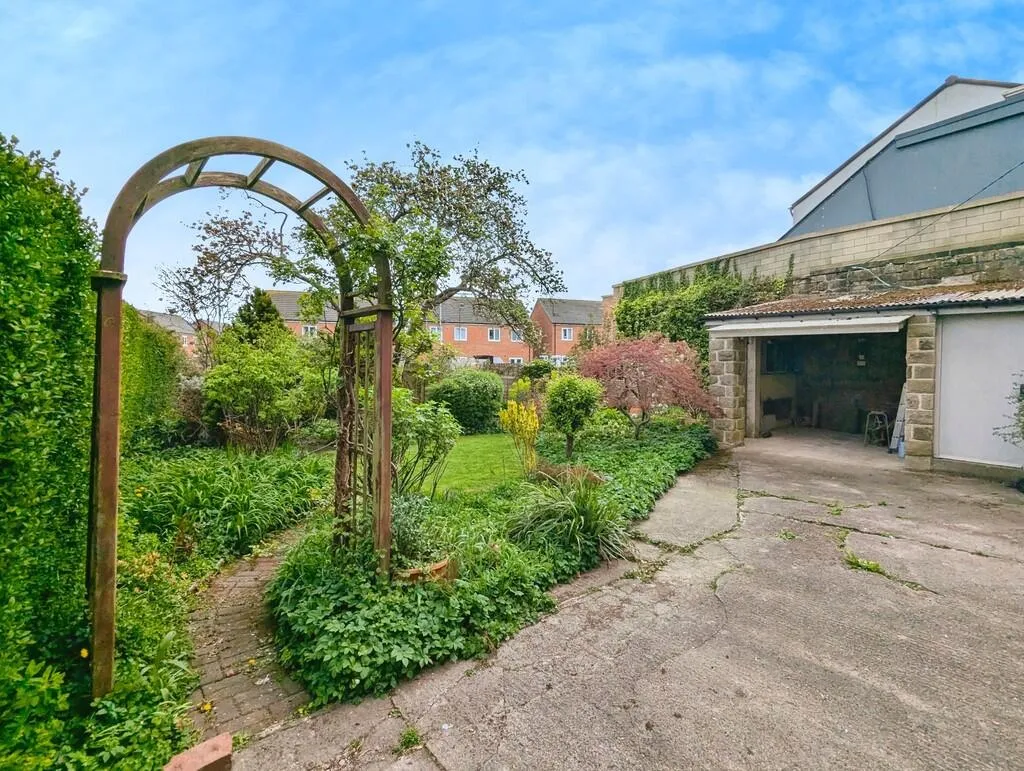 2 bed Terraced